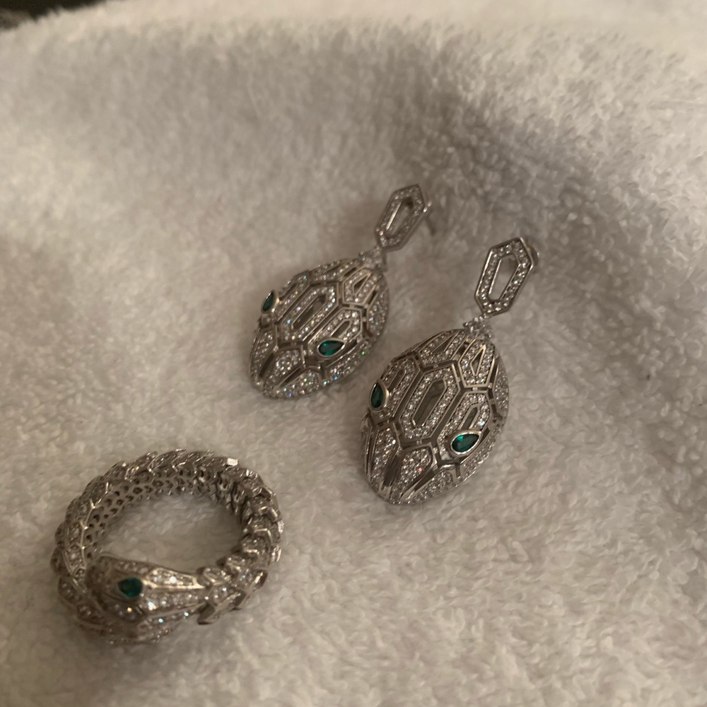 Bvlgari replica ring and earrings